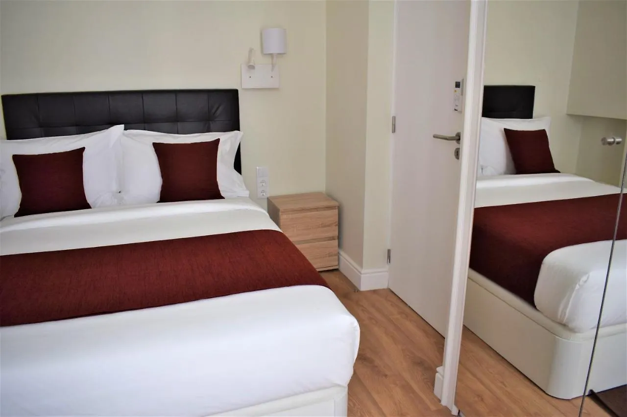 Apartamentos Colmeia Lisbon 0*,